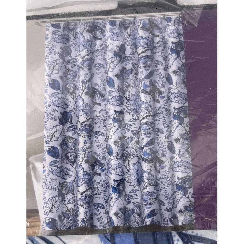 Brand New in Package- Cynthia Jacobean Shower Curtain Lush‎ Blue Floral 72